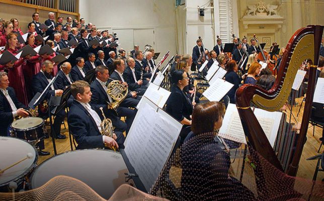 Классика танцует