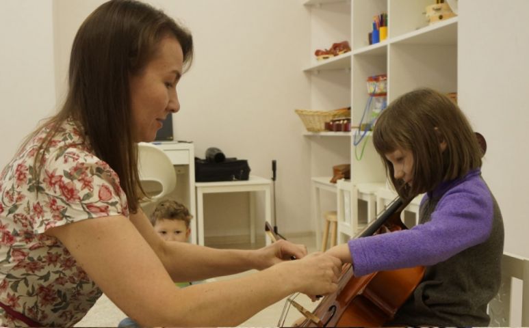 Виолончель ("Струнные смычковые")