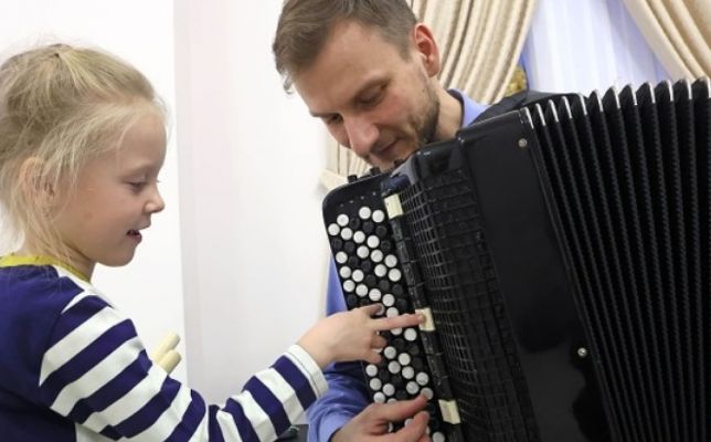 Баян ("Народные инструменты")