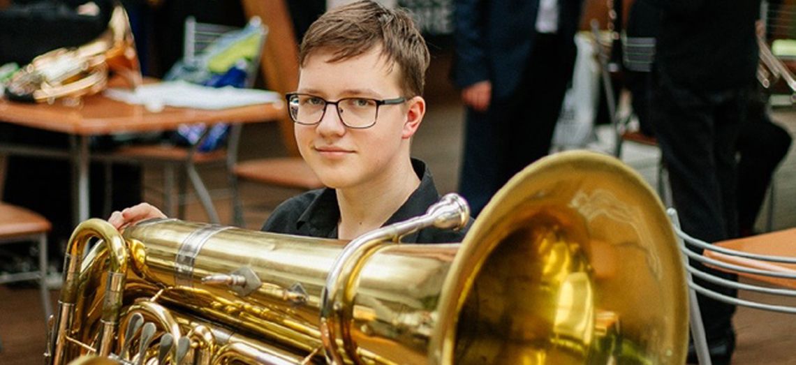 Поздравляем артиста Уральского молодёжного оркестра!