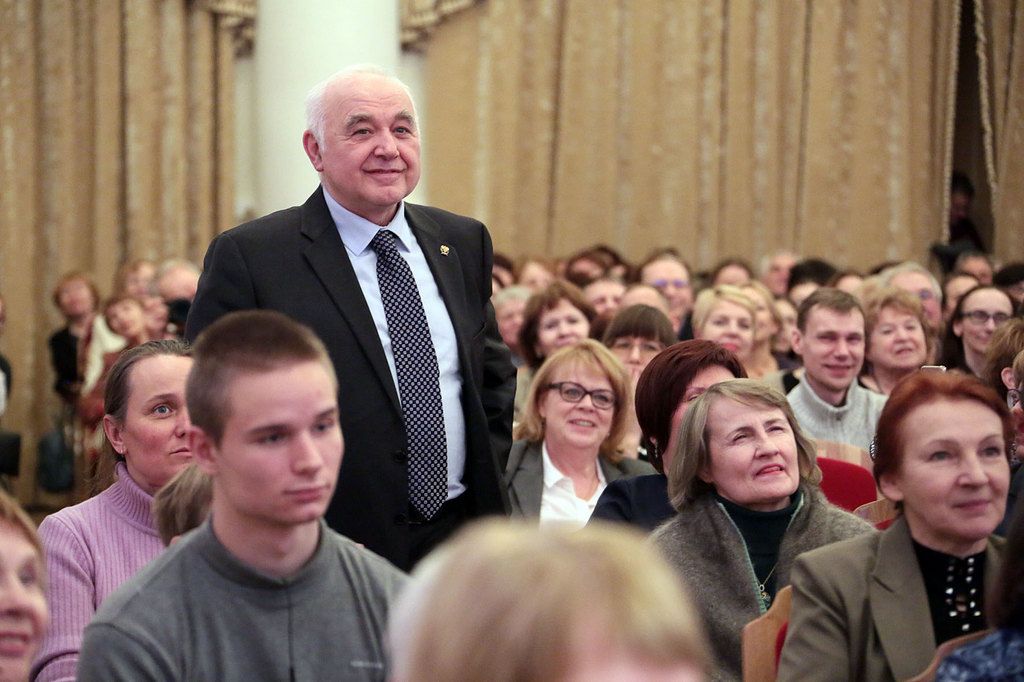 Александр Колотурский: Свердловская филармония  продолжает свою деятельность