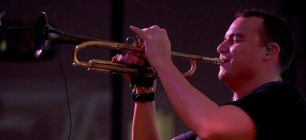 Майо Арнольдо (труба, вокал)