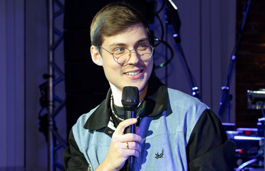 Саранча Пётр (битбокс)