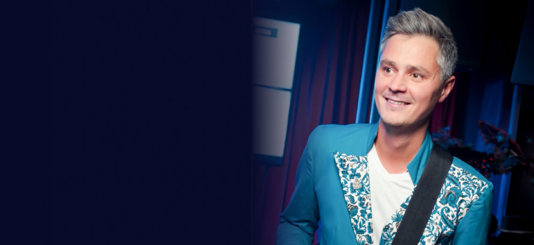 Кириллов Артём (вокал, электробалалайка)