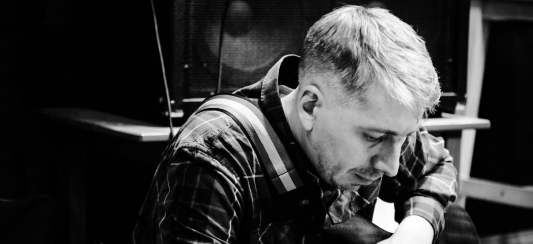 Холод Максим (бас-гитара)