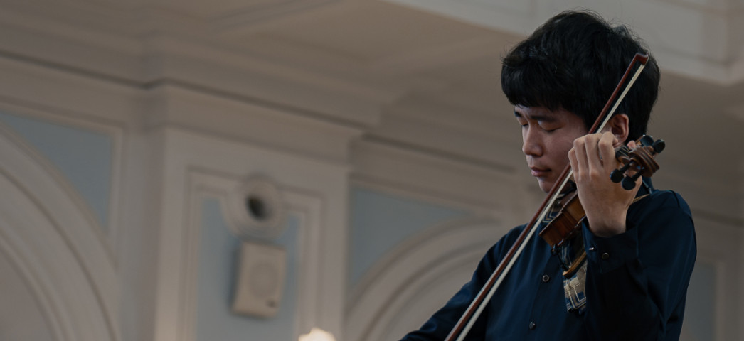 Ло Цзыхань (скрипка), Китай