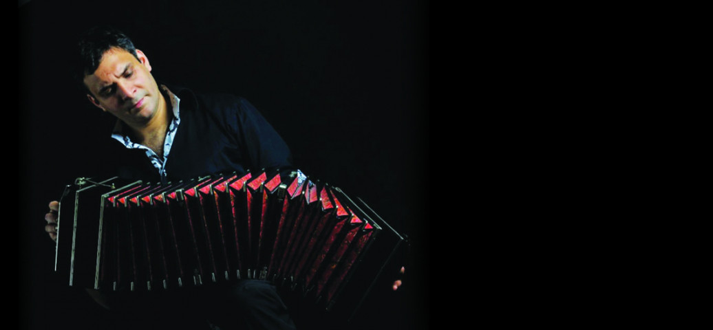 Вильена Виктор (бандонеон), Франция