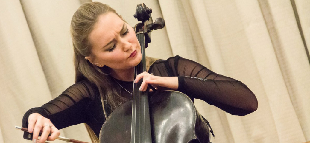 Катаева Евгения (виолончель)