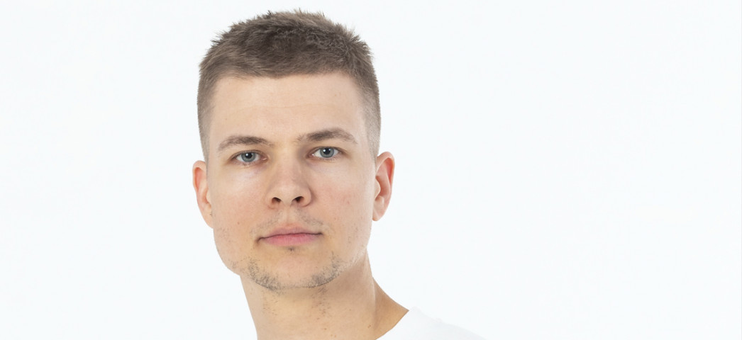 Иванов Артем (ударные)