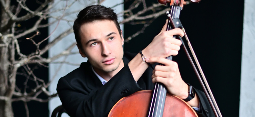 Михайлов Илья (виолончель)