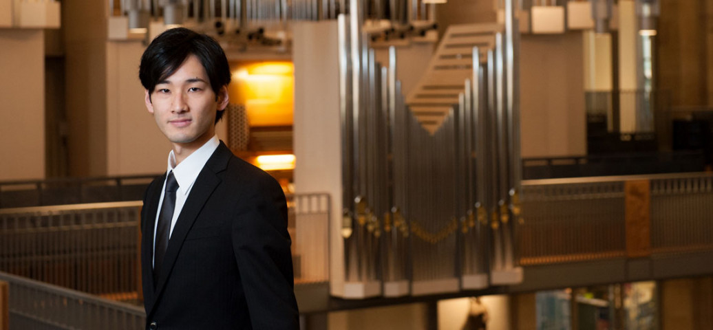 Кензуке Огира  (орган), Япония