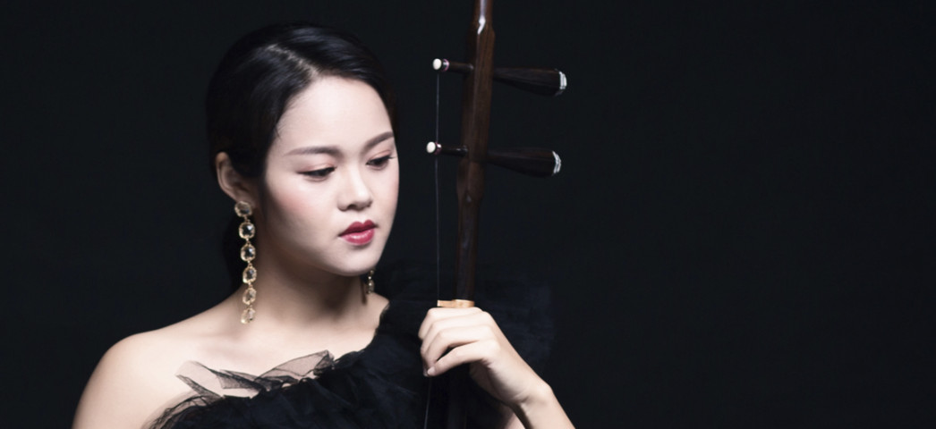 Чжан Хуэйфэнь (эрху), Китай