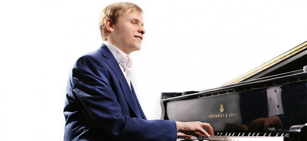 Аккуратов Олег (фортепиано, вокал)