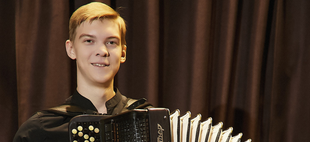 Плуталов Вадим (баян)